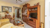 Living room of Flat for sale in Alcalá de Henares