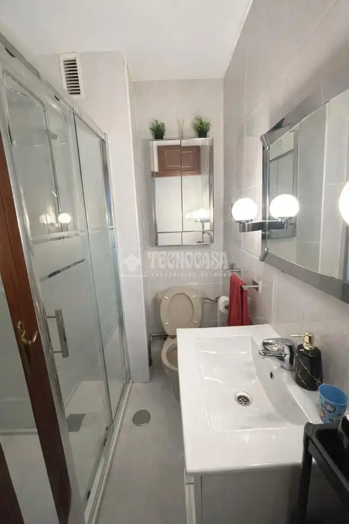 Baño de Piso en venta en Madrid con Aire acondicionado, Calefacción y Terraza