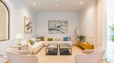 Foto 3 de Apartamento en venta en Almagro, Madrid Capital