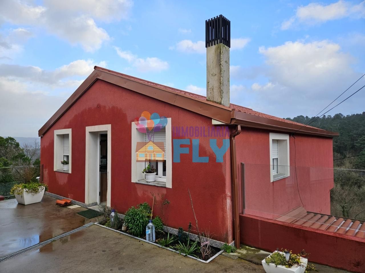 Vista exterior de Casa o xalet de lloguer en Toén amb Calefacció, Moblat i Balcó