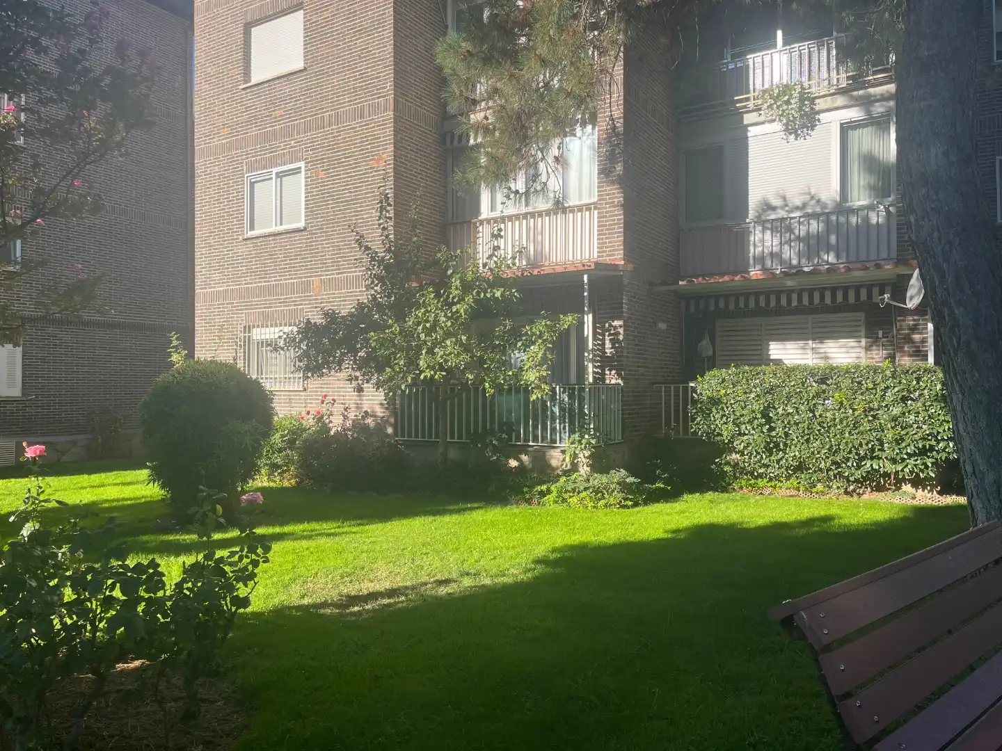 Außenansicht von Wohnung zum Verkauf in Guadarrama mit Terrasse und Balkon