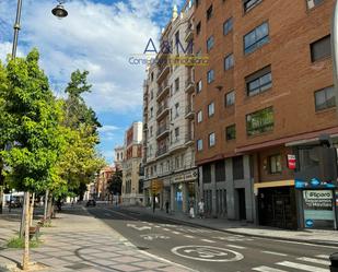 Vista exterior de Pis en venda en Valladolid Capital amb Terrassa