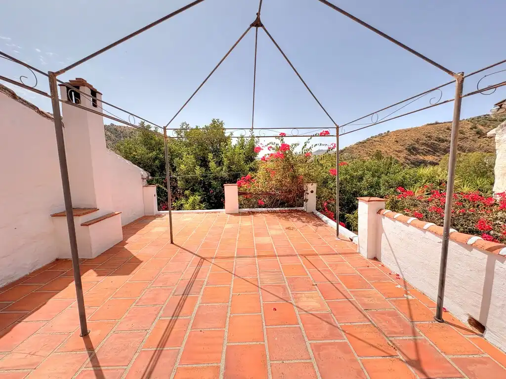 Terraza de Finca rústica en venta en Benamargosa con Jardín privado y Amueblado