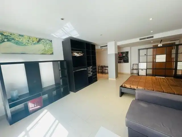 Sala d'estar de Oficina en venda en Sitges amb Aire condicionat i Moblat