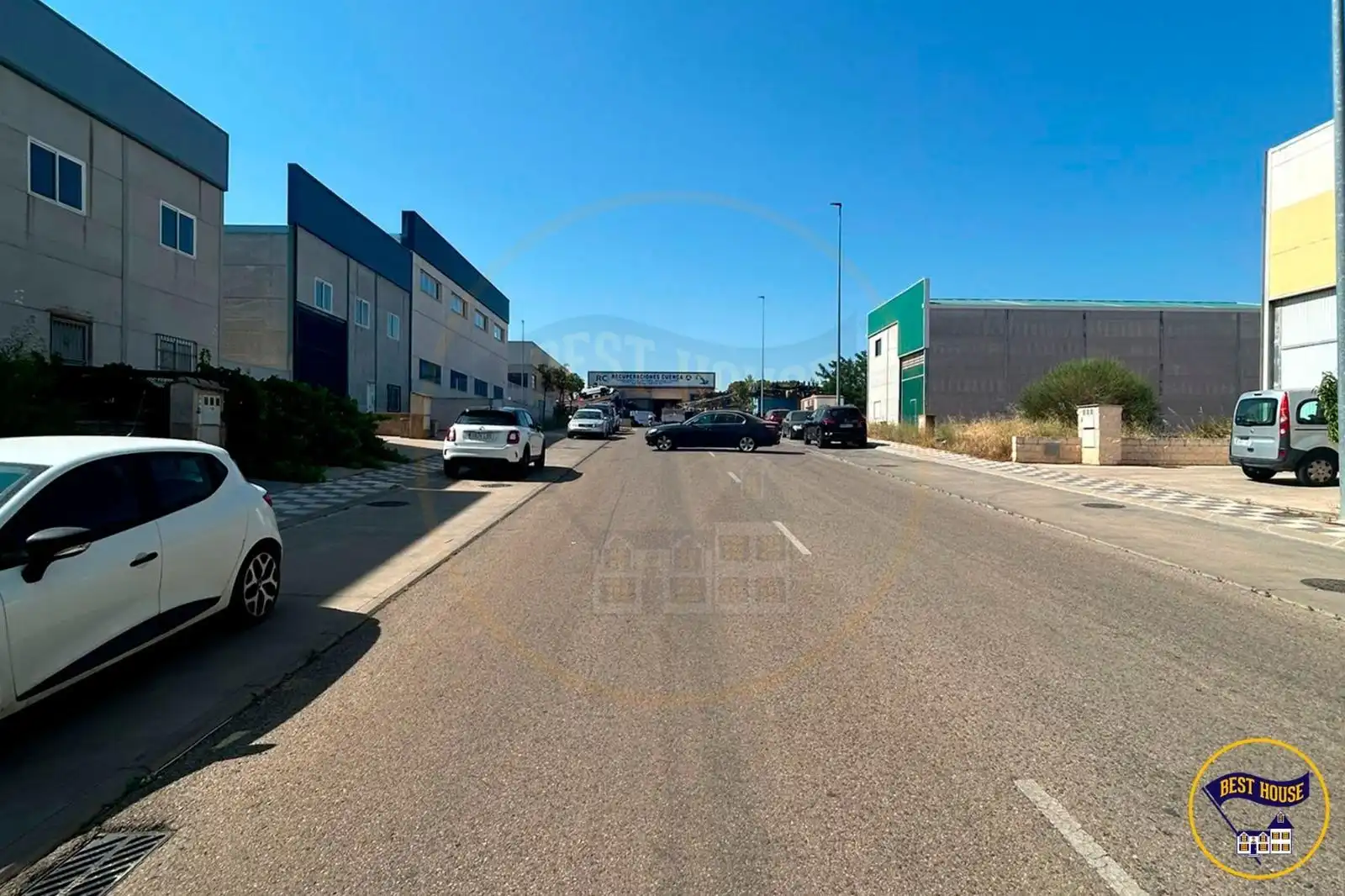Vista exterior de Nau industrial en venda en Cuenca
