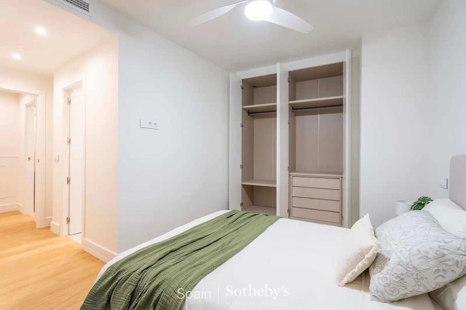 Mini appartamento con ascensore in vendita a Calle de Ventura Rodríguez, imagen 33