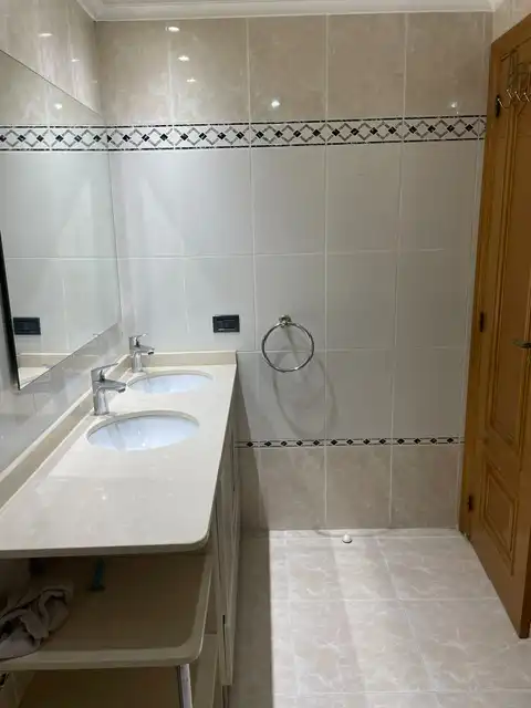Bany de Pis en venda en Castellón de la Plana / Castelló de la Plana amb Calefacció, Terrassa i Traster