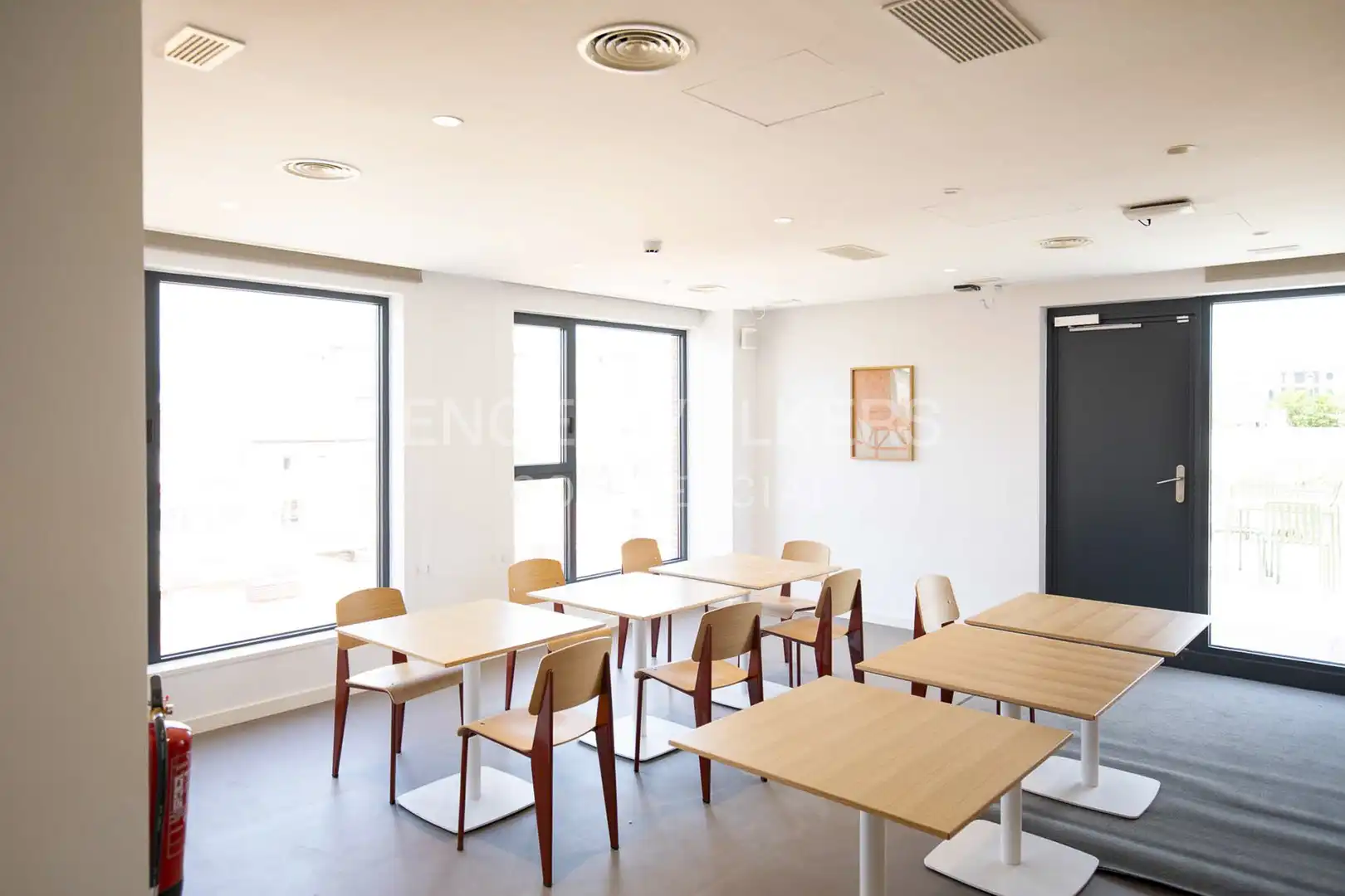 Esszimmer von Büro zur Miete in Barcelona mit Klimaanlage, Terrasse und Möbliert