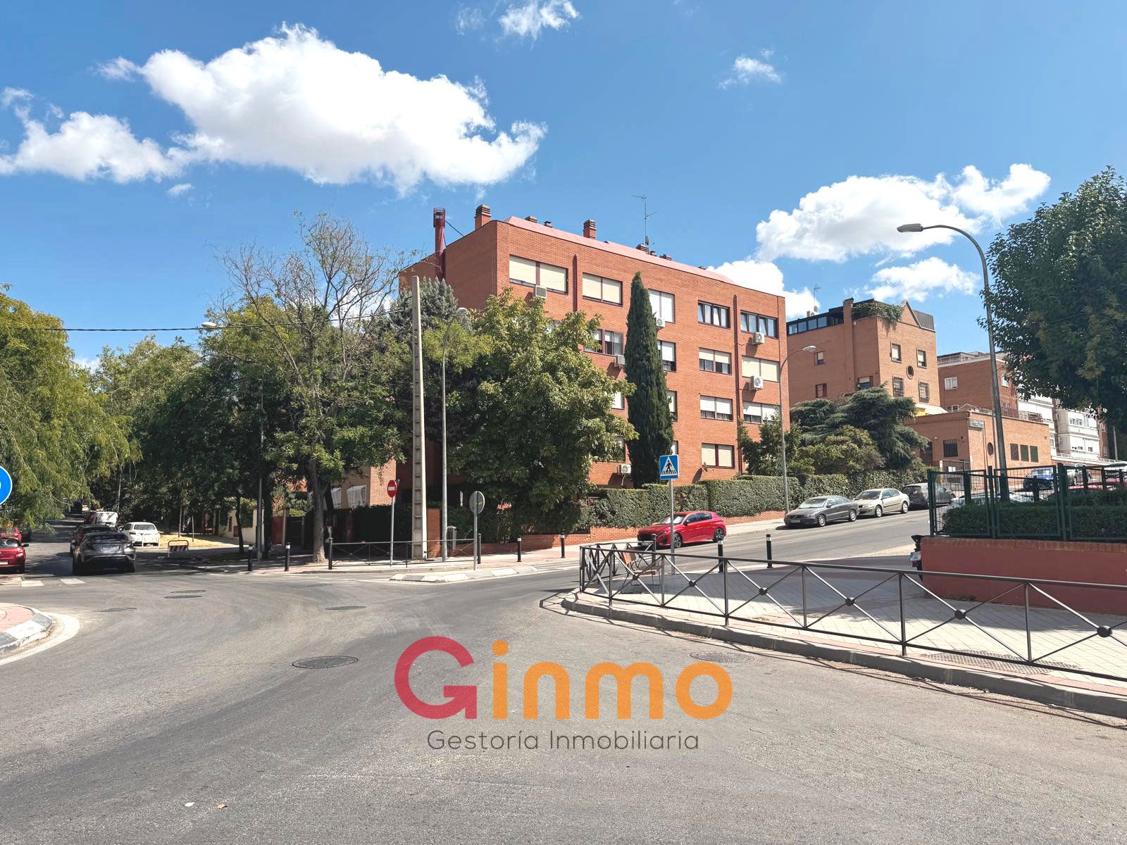 Exterior view of Flat for sale in  Madrid Capital  with Heating, Private garden and Storage room