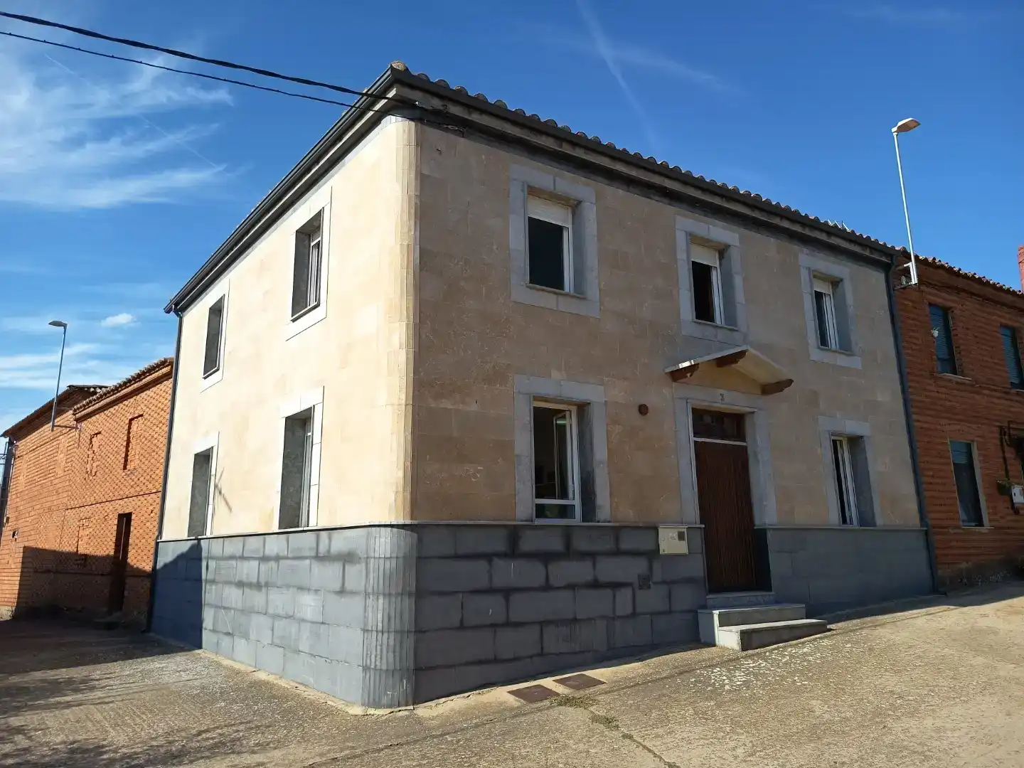 Vista exterior de Casa adosada en venta en Villadangos del Páramo, León