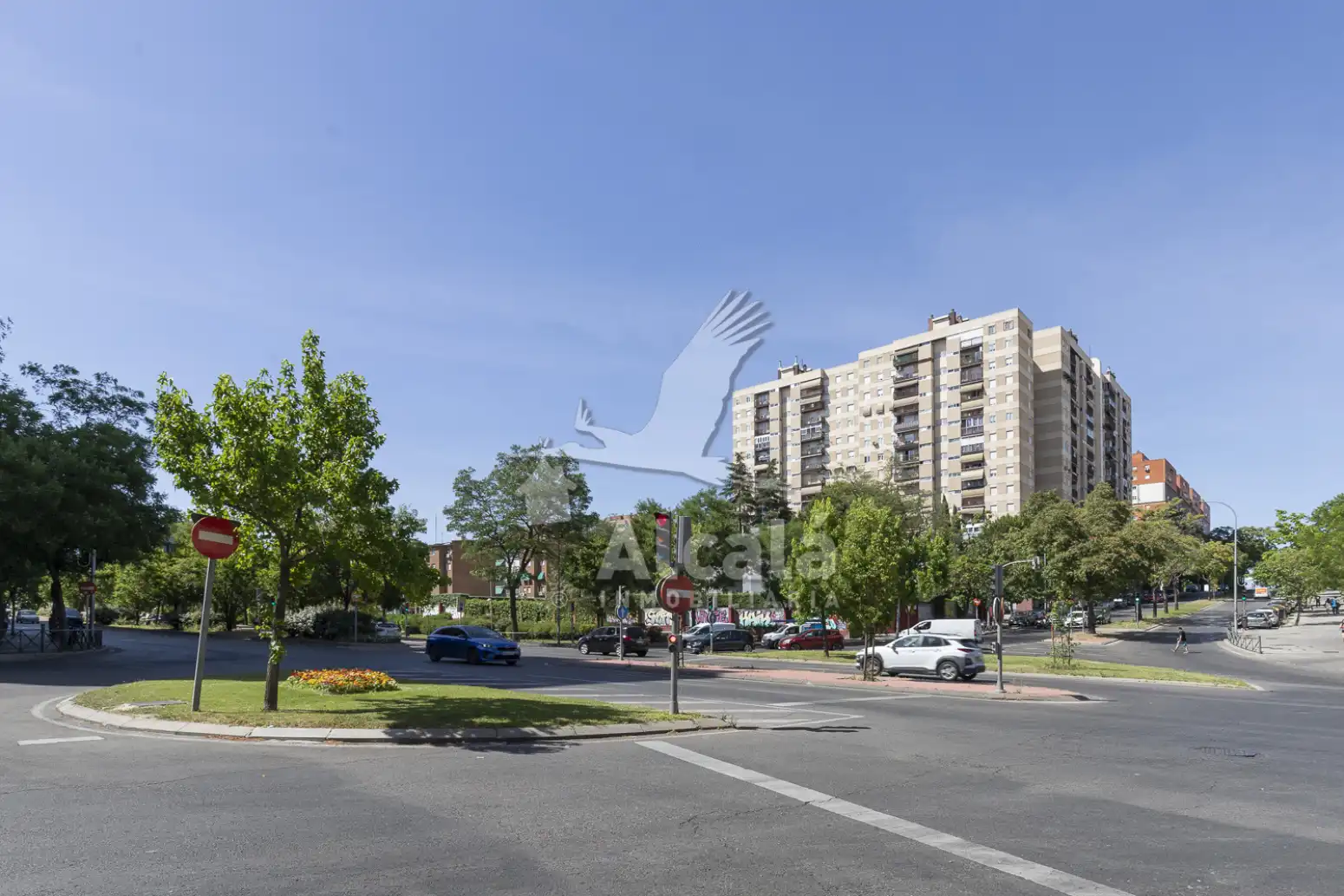 Vista exterior de Piso en venta en Madrid con Calefacción y Terraza