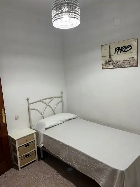 Dormitori de Casa o xalet de lloguer en Villafranca de Córdoba amb Terrassa, Moblat i Forn