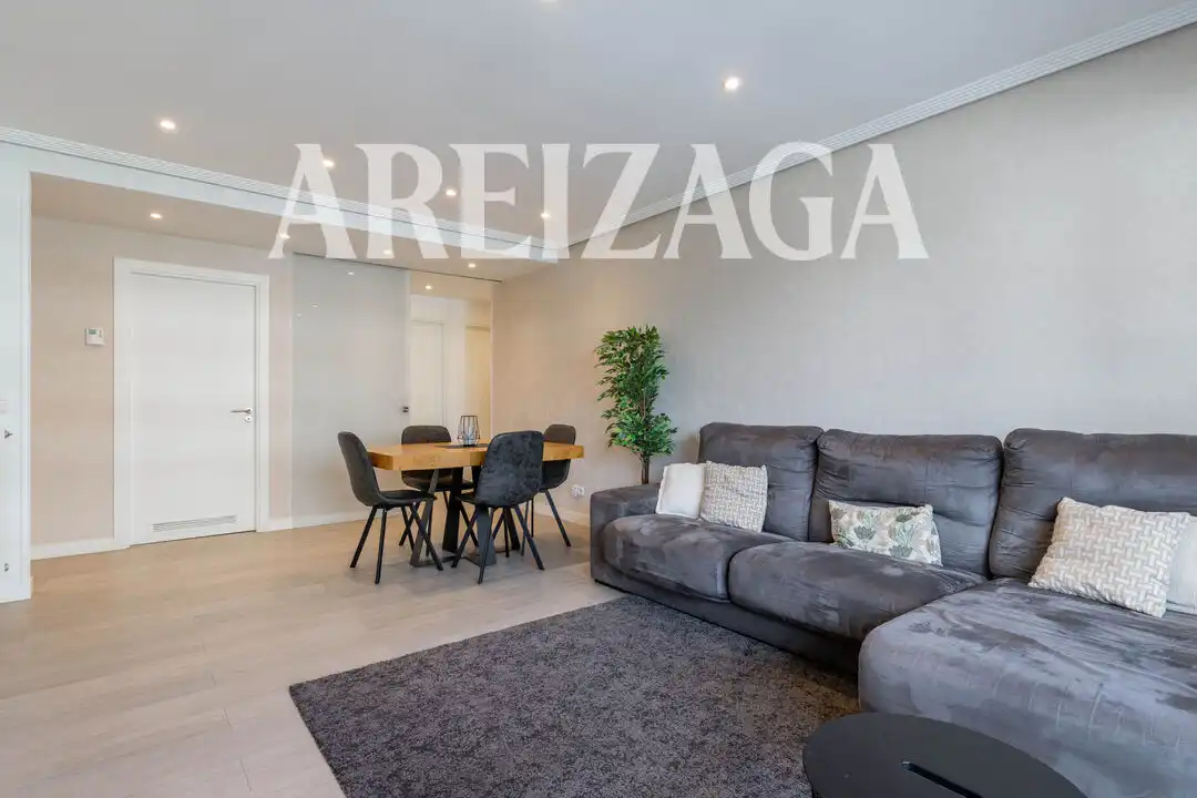 Sala de estar de Piso en venta en Donostia - San Sebastián  con Aire acondicionado, Calefacción y Terraza