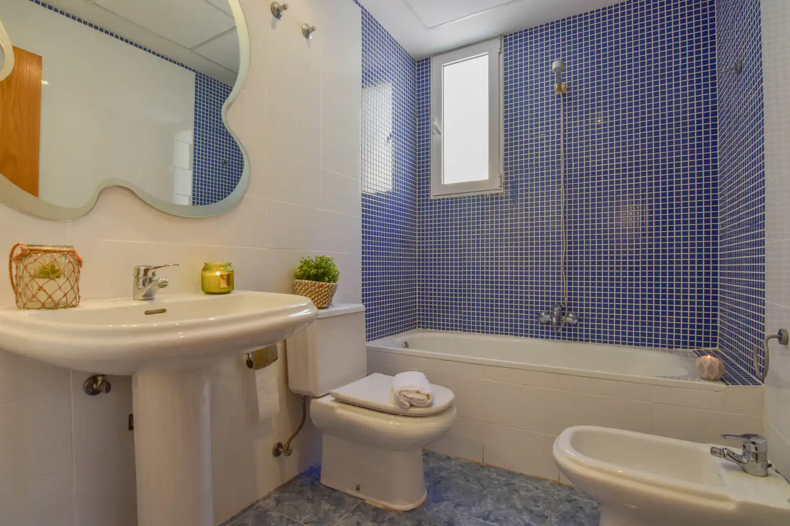 Bathroom of Detached homes for sale in Emperador  with Heating, Terrace and Balcony