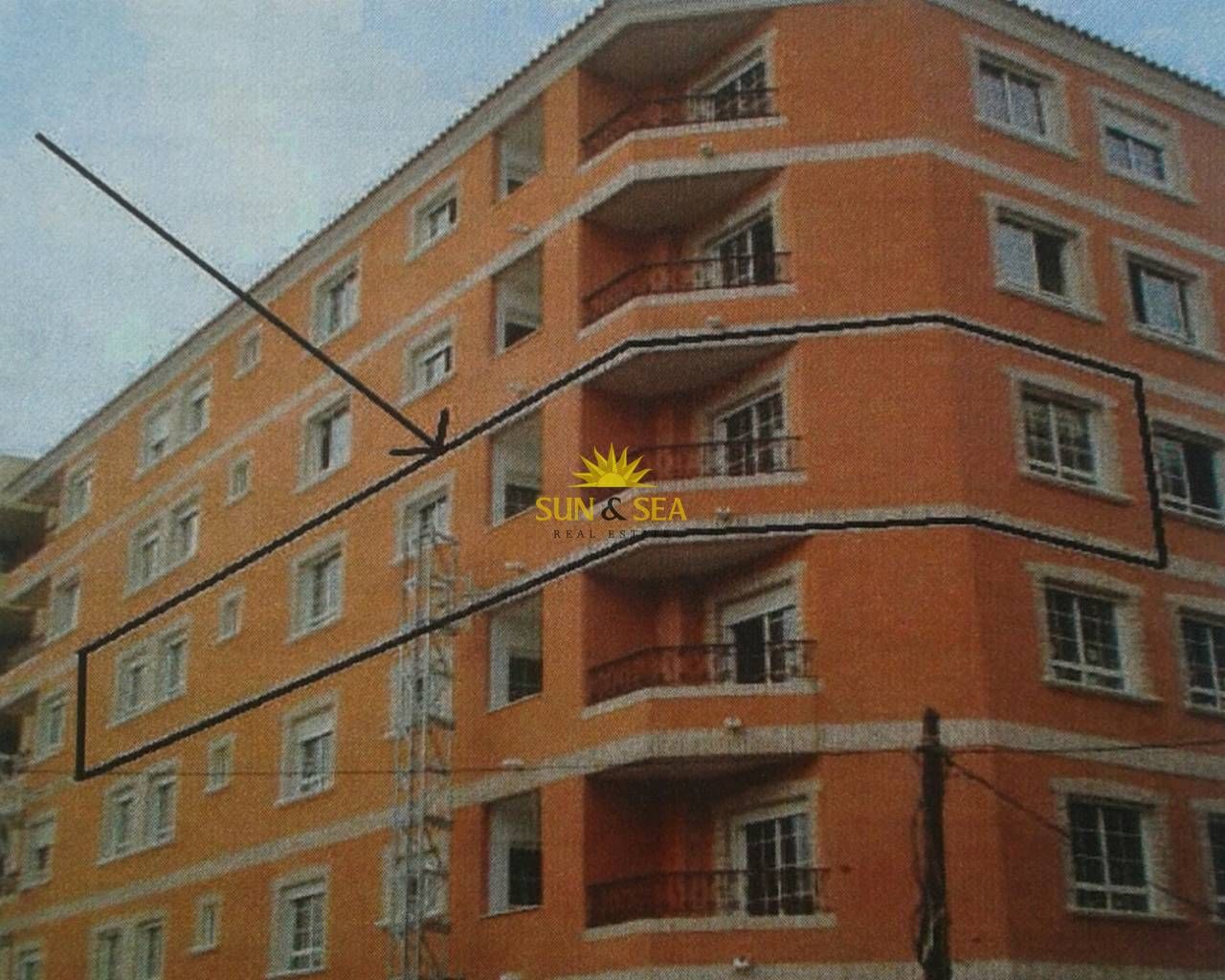 Vista exterior de Pis de lloguer en Almoradí amb Calefacció, Terrassa i Forn