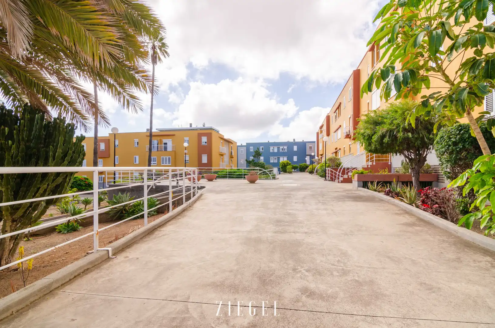 Vista exterior de Pis en venda en Las Palmas de Gran Canaria