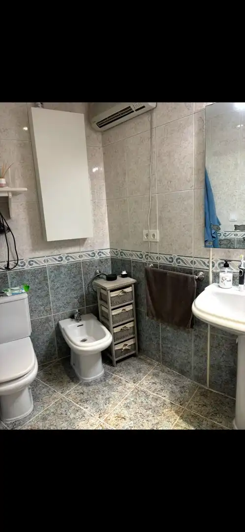 Bathroom of Flat for sale in Alcoy / Alcoi  with Air Conditioner, Heating and Storage room
