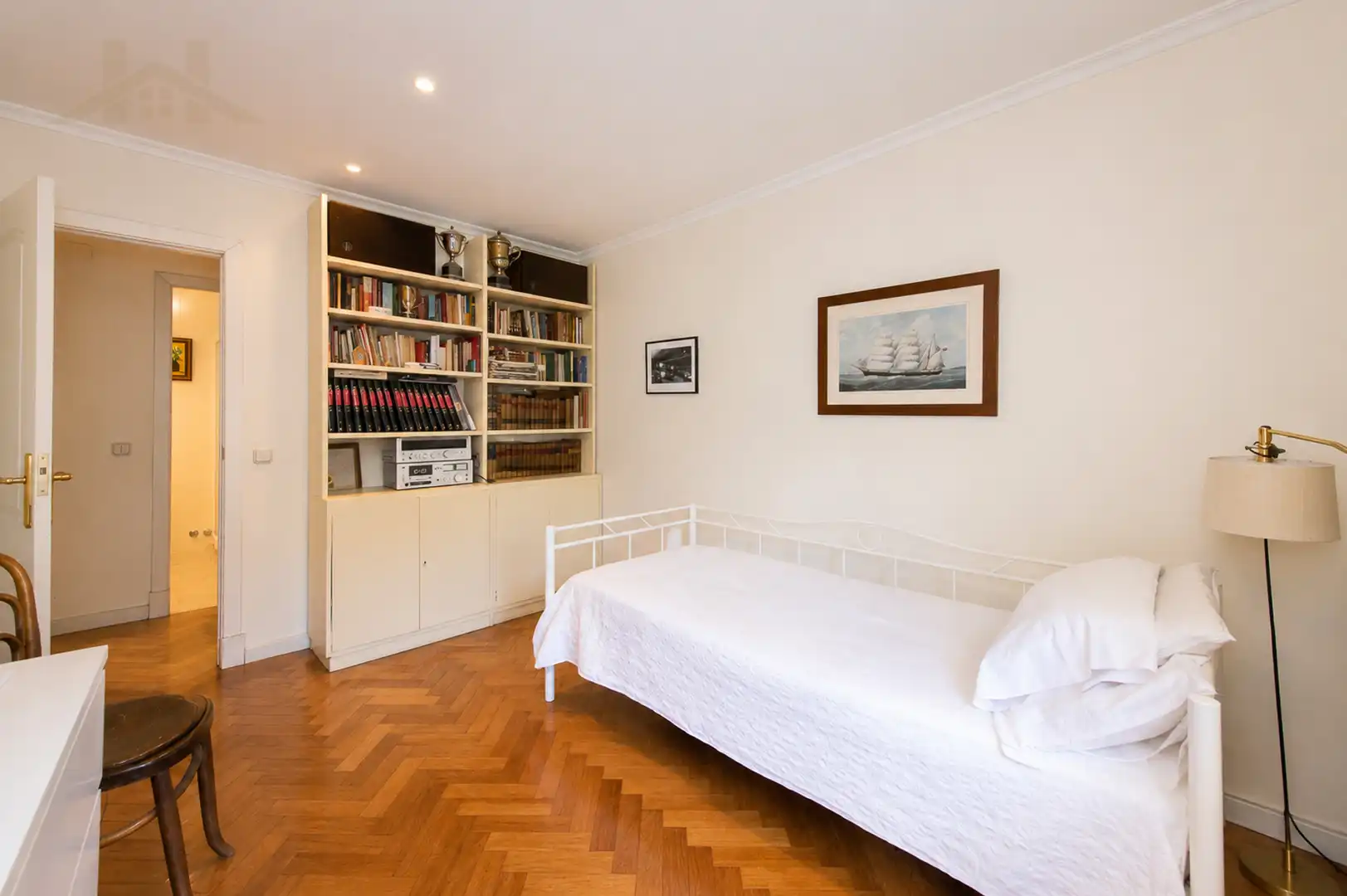 Bedroom of Flat for sale in Pozuelo de Alarcón  with Air Conditioner, Heating and Terrace
