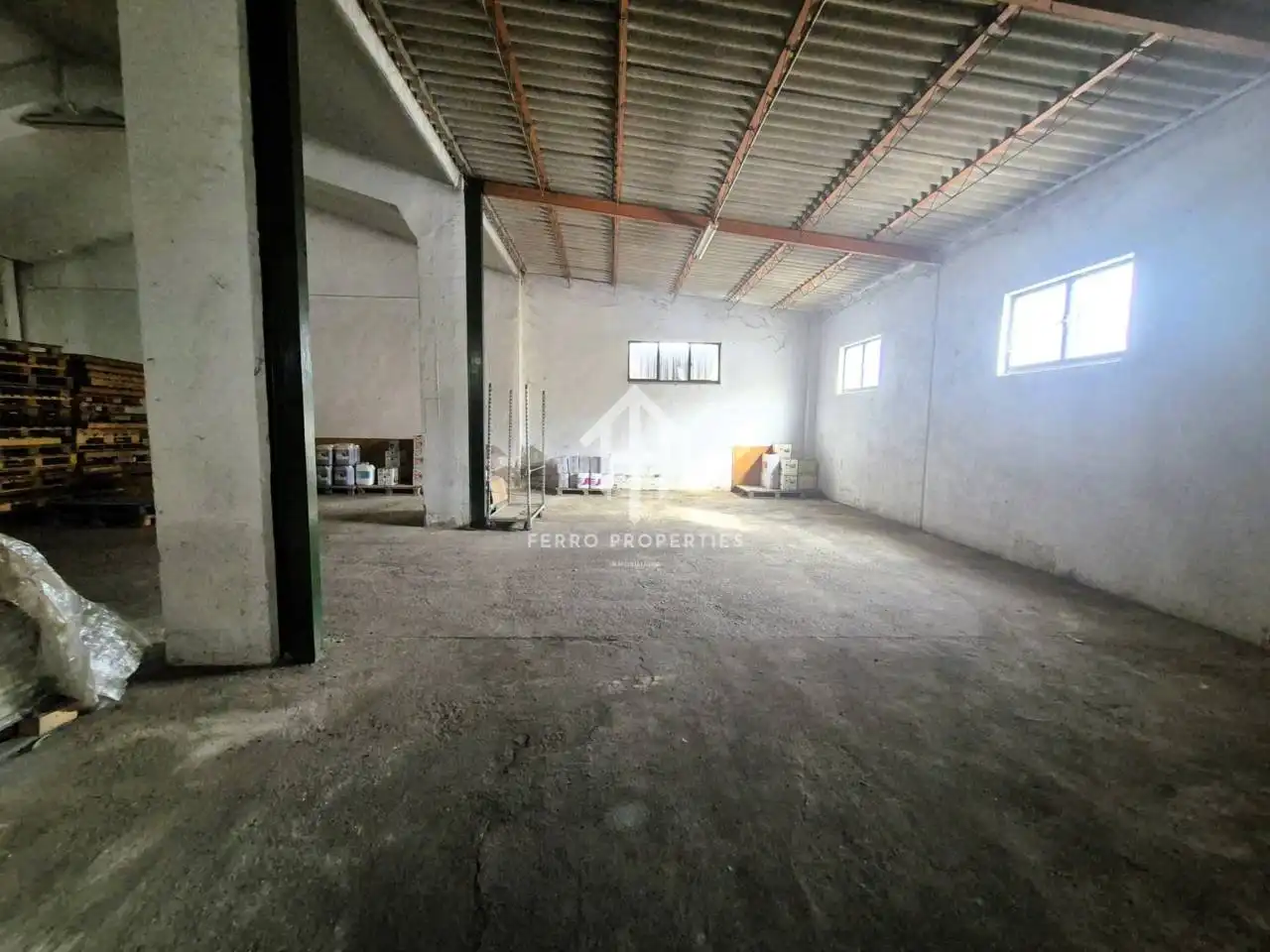 Industrial buildings for sale in Moraleda de Zafayona