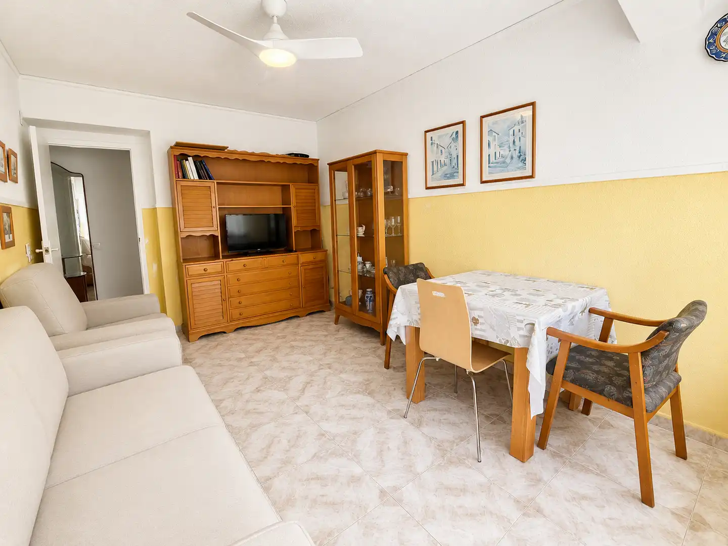 Living room of Apartments for rent in Torrevieja  with Heating, Furnished and Washing machine