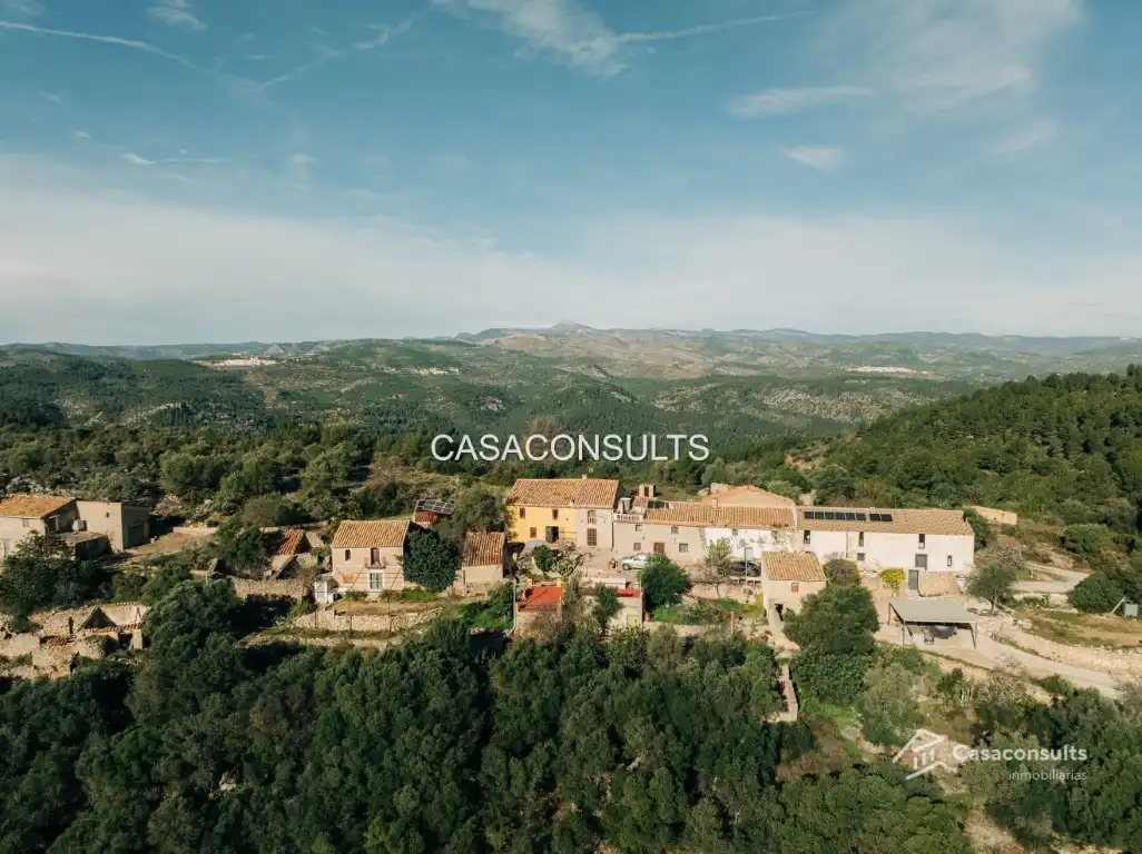 Casa rustica con terrazza in vendita a Vilafamés, imagen 9