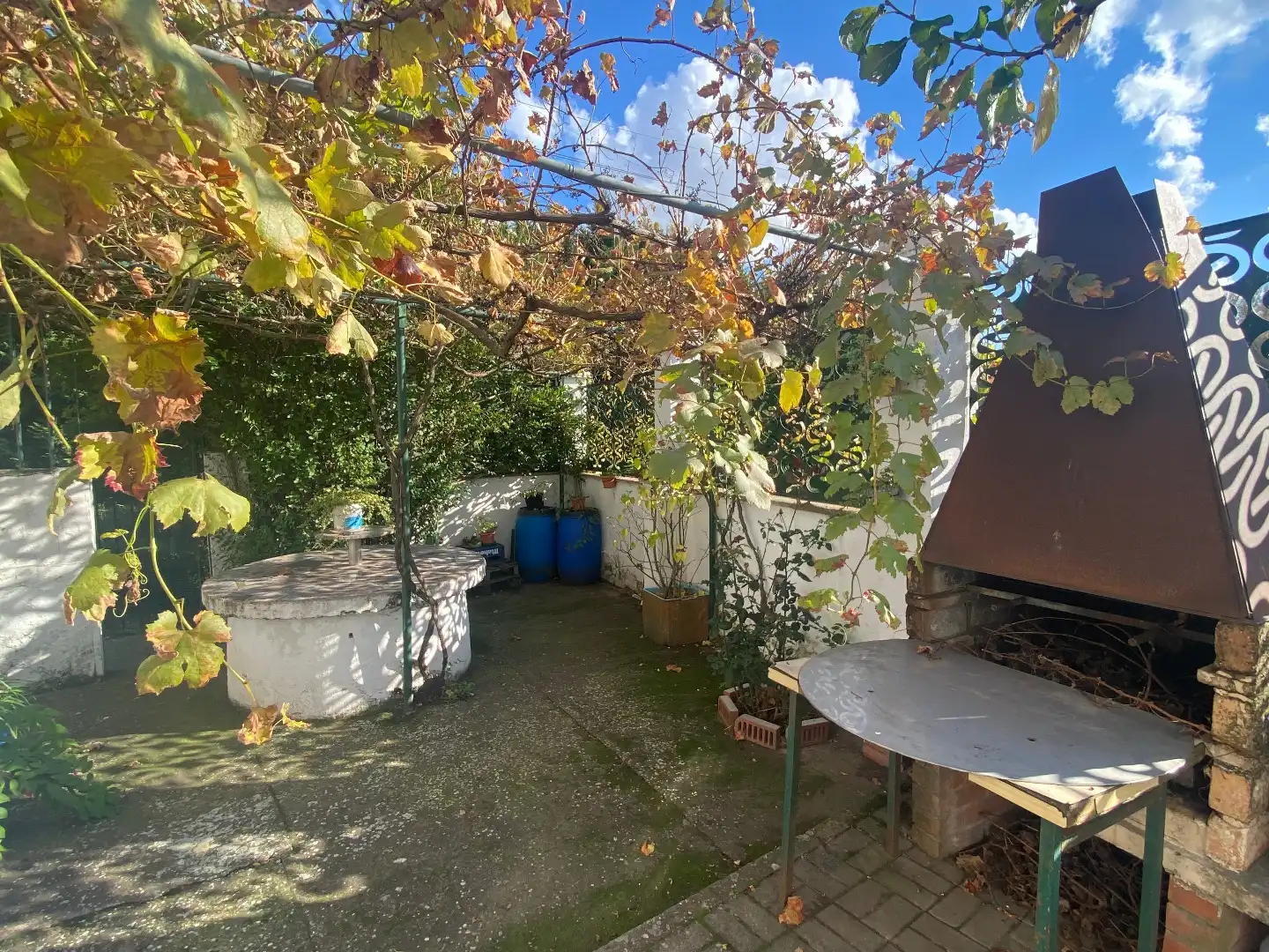 Jardí de Casa o xalet en venda en Burgos amb Parquet, Traster i Moblat