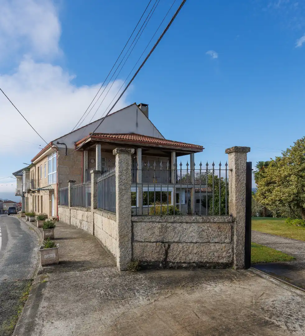 Casa amb terrassa en venda a Amoeiro, imagen 4