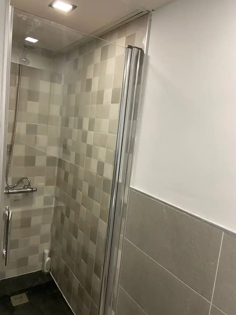 Bathroom of Apartments for rent in Benalmádena  with Air Conditioner, Terrace and Furnished