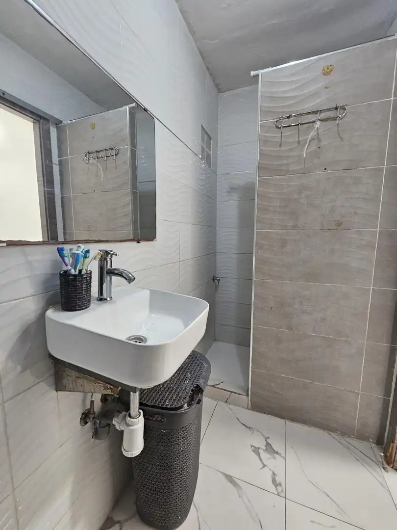 Baño de Piso en venta en Valencia con Aire acondicionado, Amueblado y Balcón