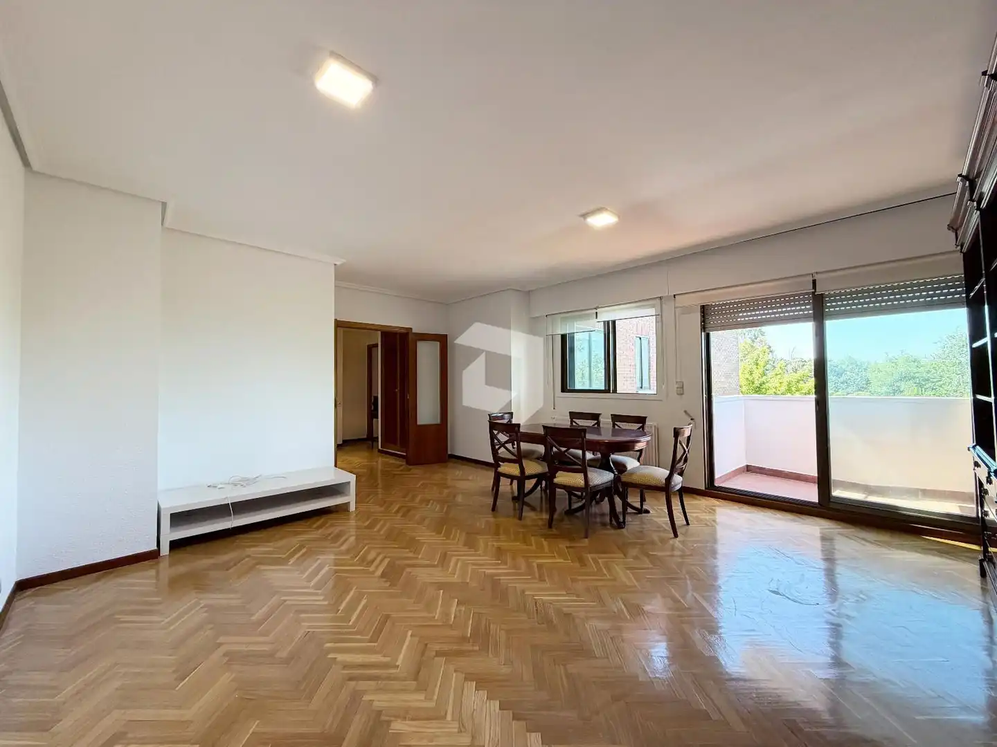 Wohnzimmer von Wohnung zur Miete in Pozuelo de Alarcón mit Heizung, Parkett und Terrasse