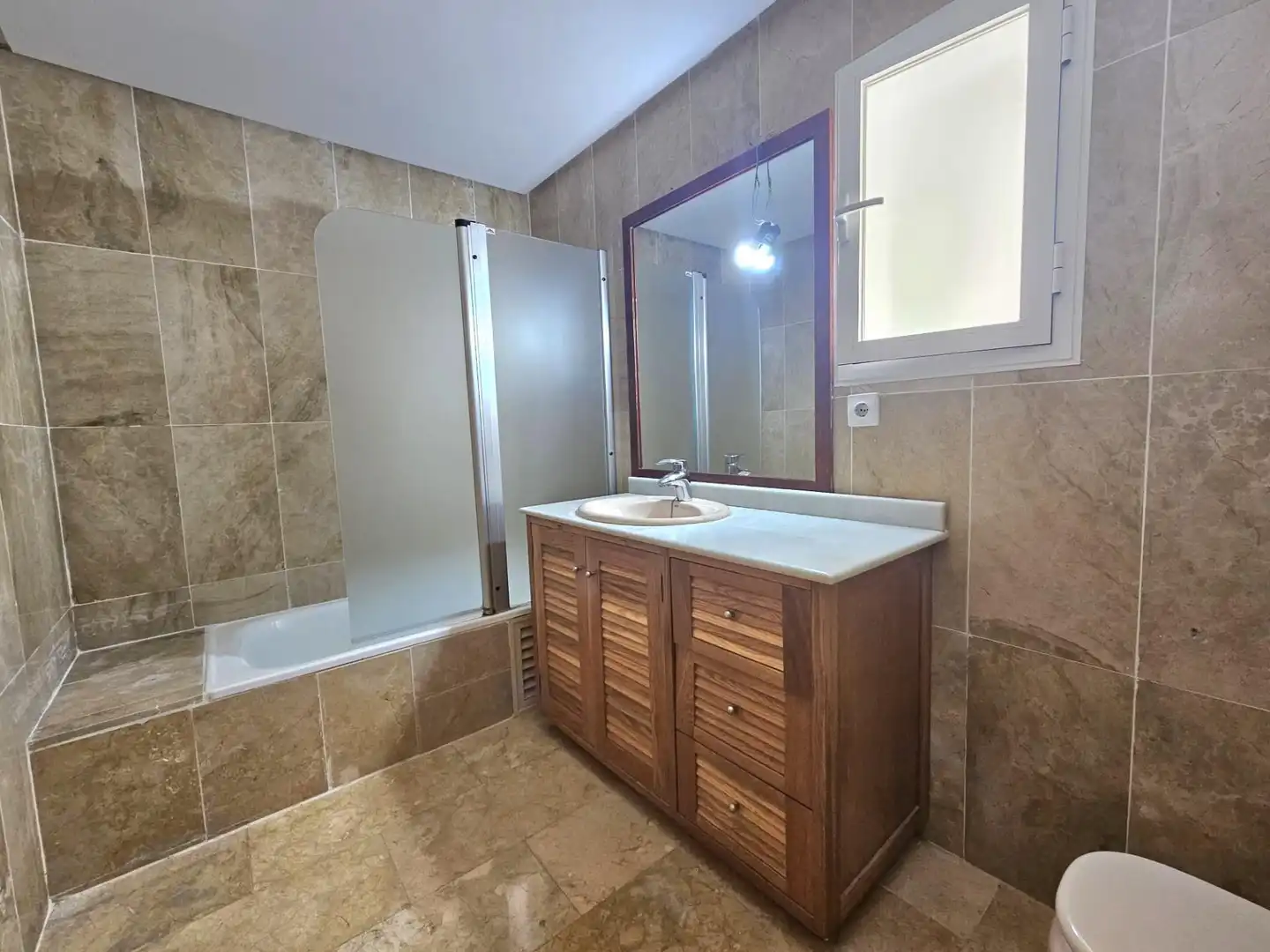 Bany de Àtic en venda en Benalmádena amb Aire condicionat, Jardí privat i Terrassa