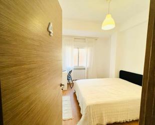 Bedroom of Flat to share in Alcobendas  with Heating and Washing machine