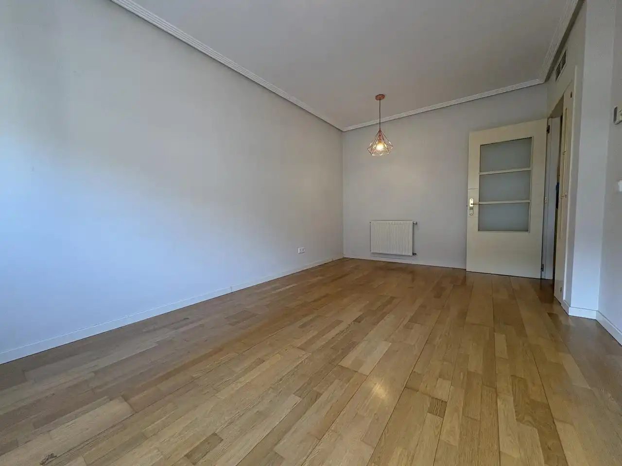 Schlafzimmer von Wohnung zur Miete in Madrid mit Klimaanlage, Heizung und Parkett