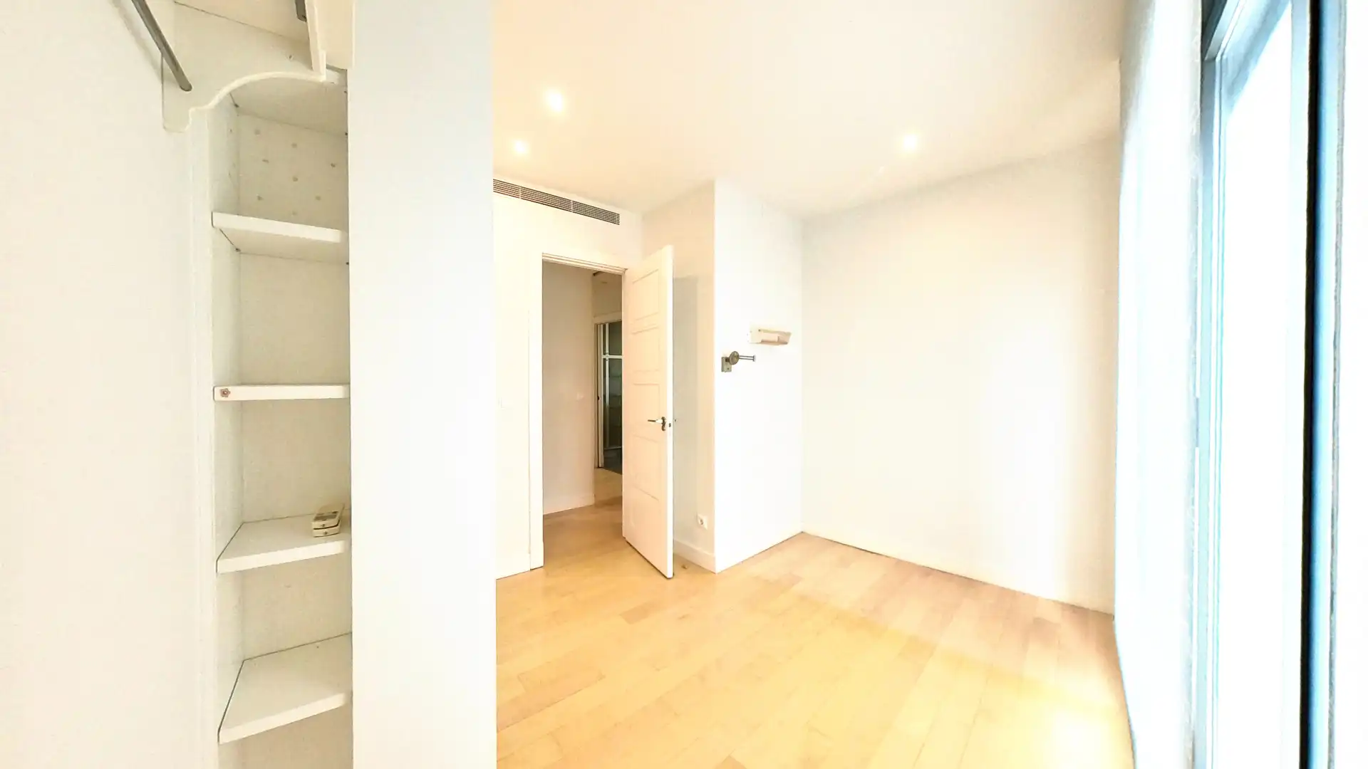 Ático de alquiler en Madrid con Aire acondicionado, Terraza y Trastero