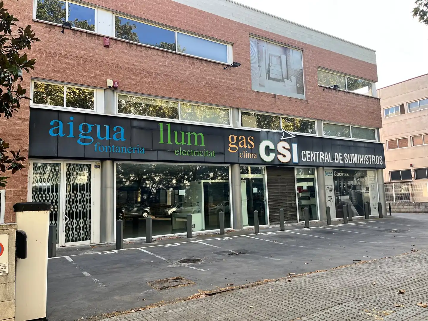 Industriegebäude zur Miete in Carrer Abat Escarré 19