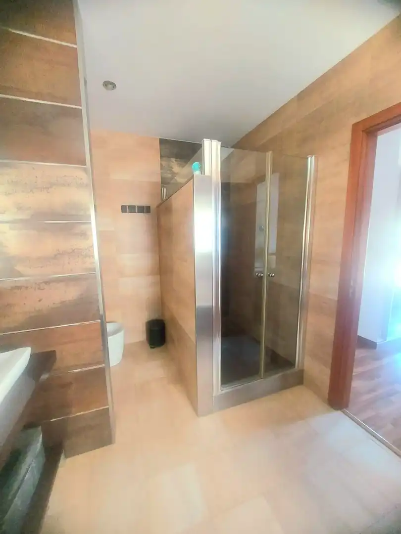 Baño de Casa o chalet en venta en La Guardia de Jaén con Aire acondicionado, Calefacción y Jardín privado