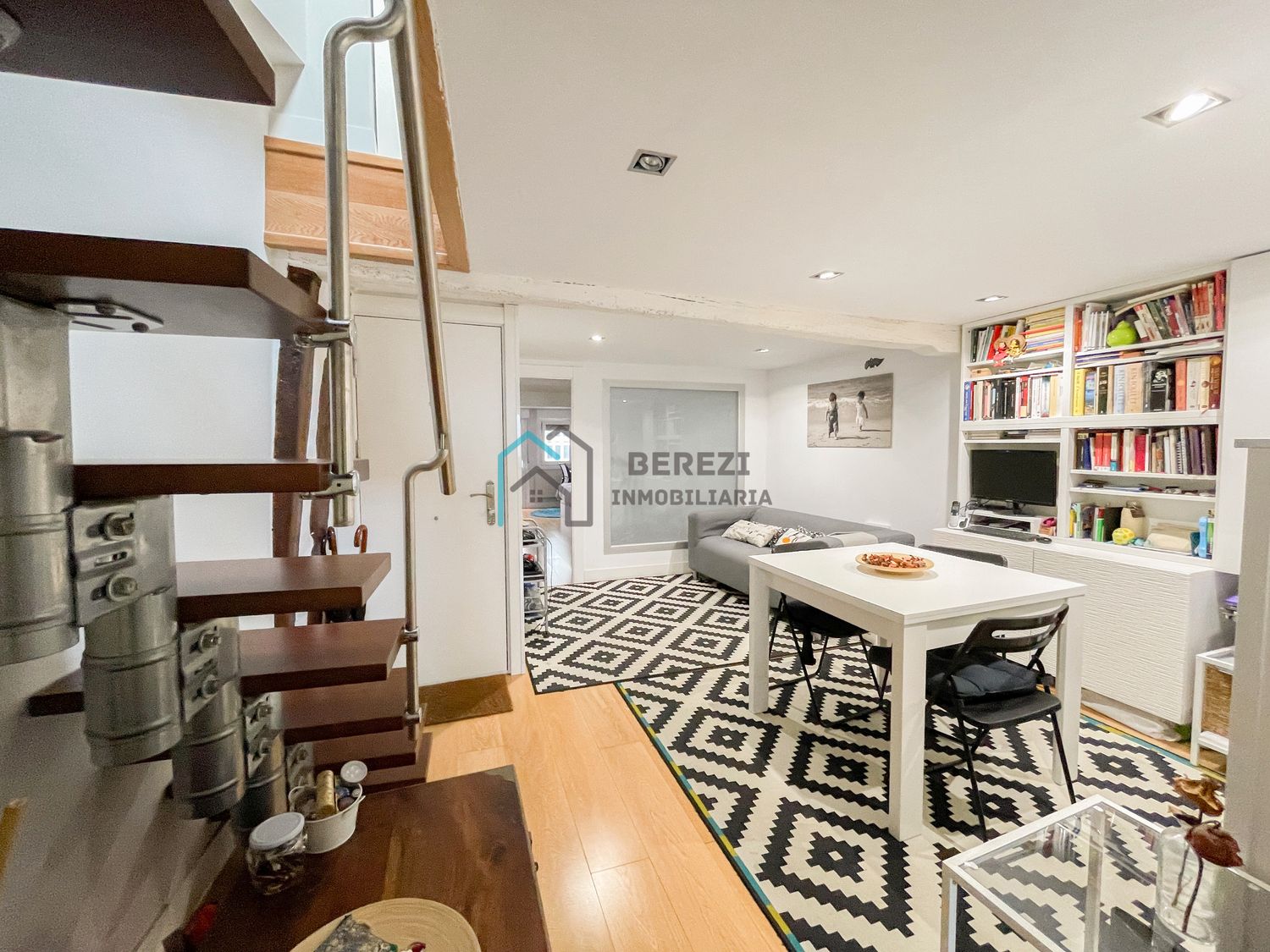 Duplex for sale in Bermeo  with Heating, Furnished and Balcony