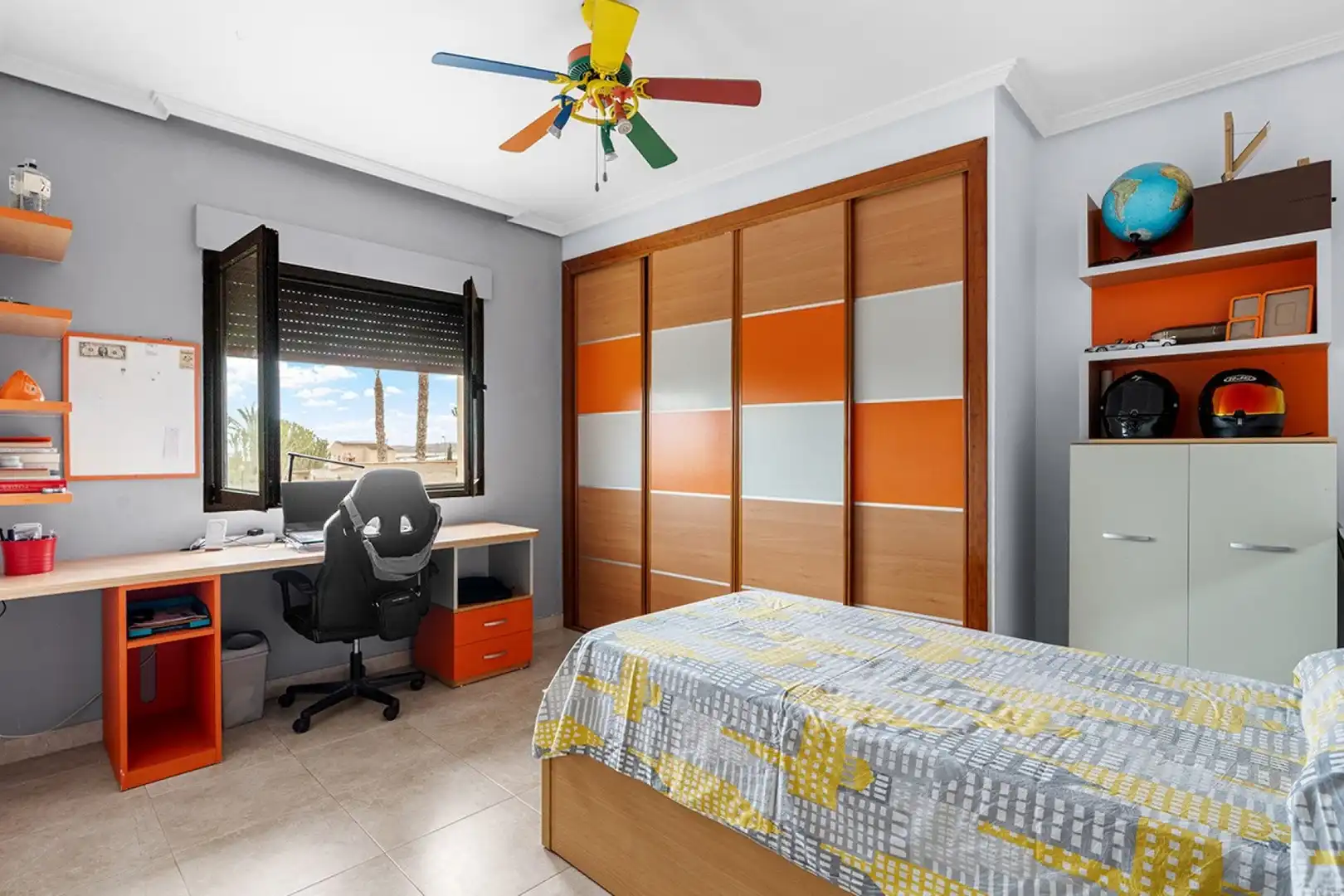 Habitación de Casa o chalet en venta en Alicante / Alacant con Aire acondicionado, Jardín privado y Terraza
