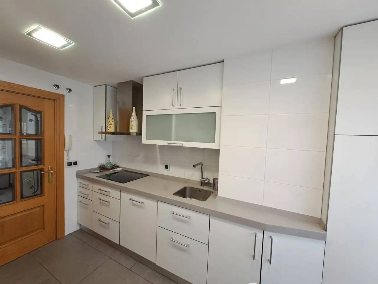 Küche von Wohnung zur Miete in Burgos mit Heizung, Parkett und Abstellraum