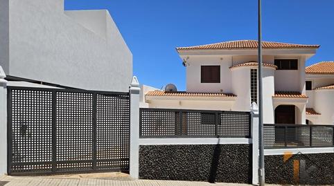 Foto 3 de Casa adosada en venda a Ifara - Las Mimosas, Santa Cruz de Tenerife