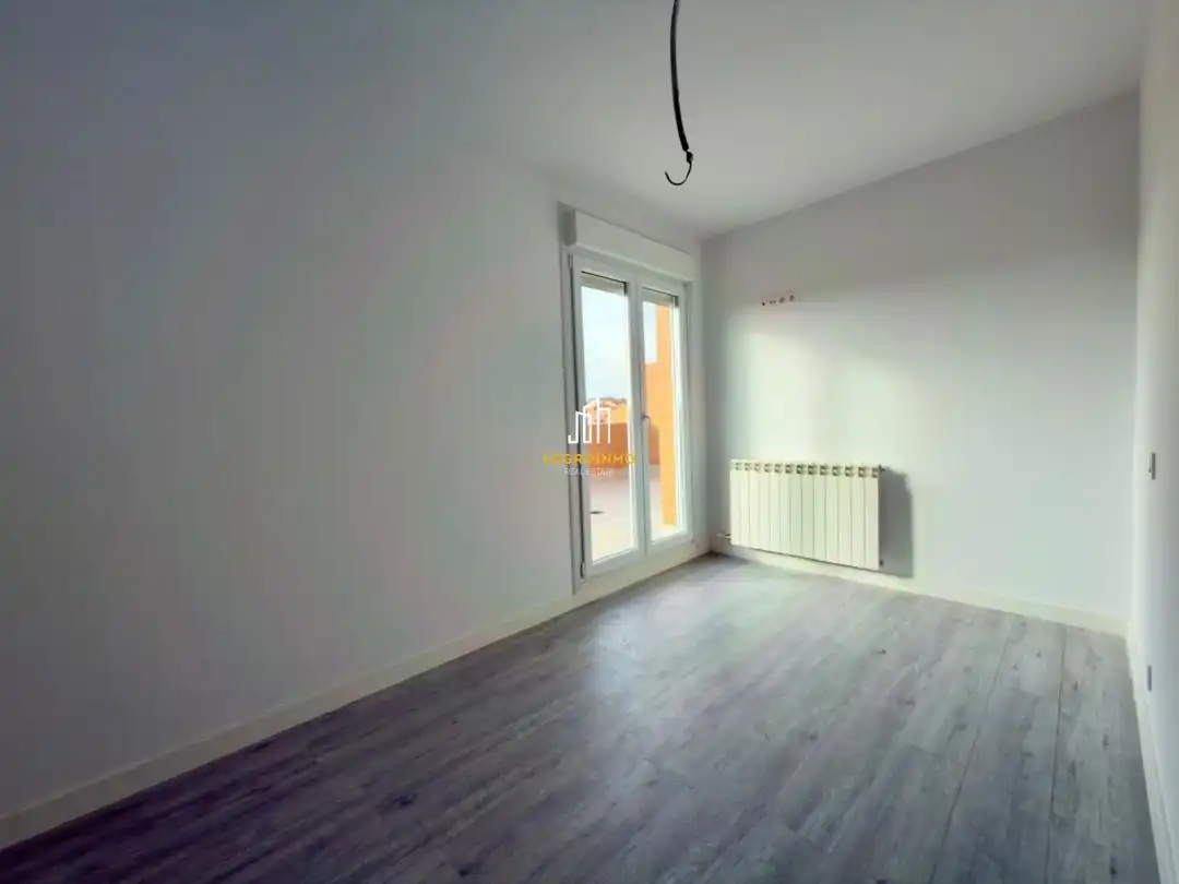 Schlafzimmer von Wohnung zum Verkauf in Lardero mit Heizung, Parkett und Terrasse