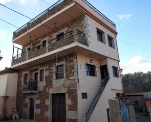 Vista exterior de Casa o xalet en venda en Toén amb Terrassa