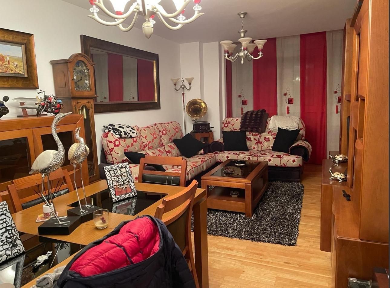 Living room of Flat for sale in Reinosa  with Heating, Parquet flooring and Storage room