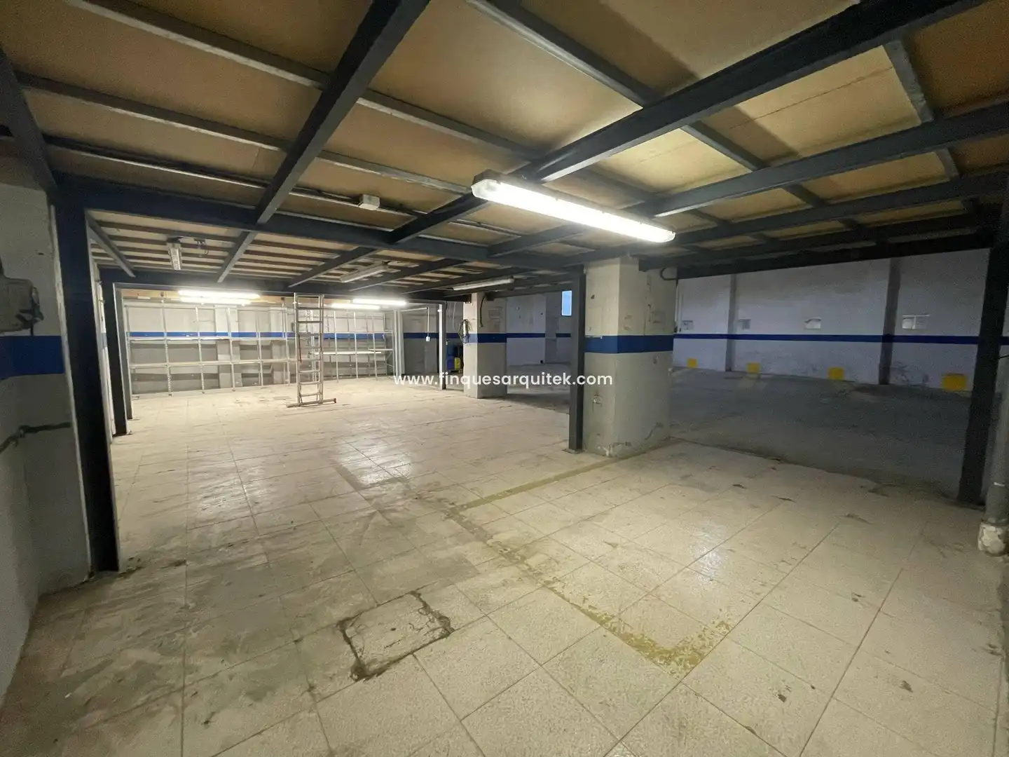 Local comercial en venda a Calle CORTS CATALANES, imagen 16