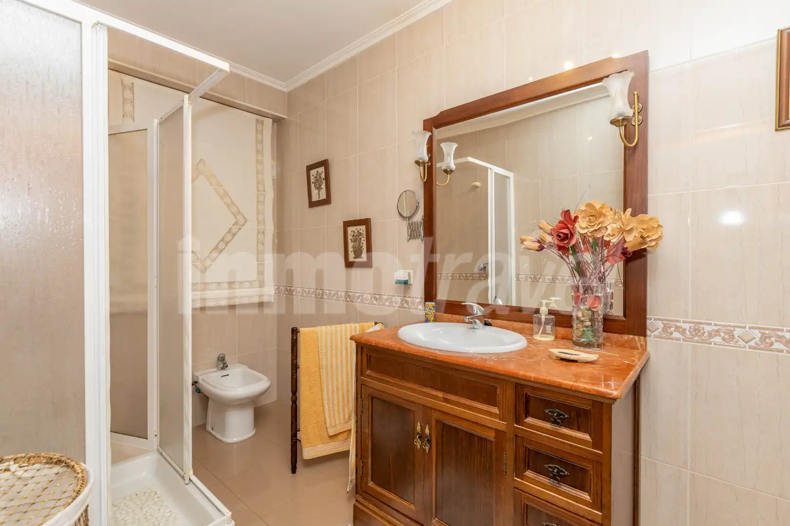 Badezimmer von Wohnung zum Verkauf in Sanxenxo mit Privatgarten, Terrasse und Möbliert