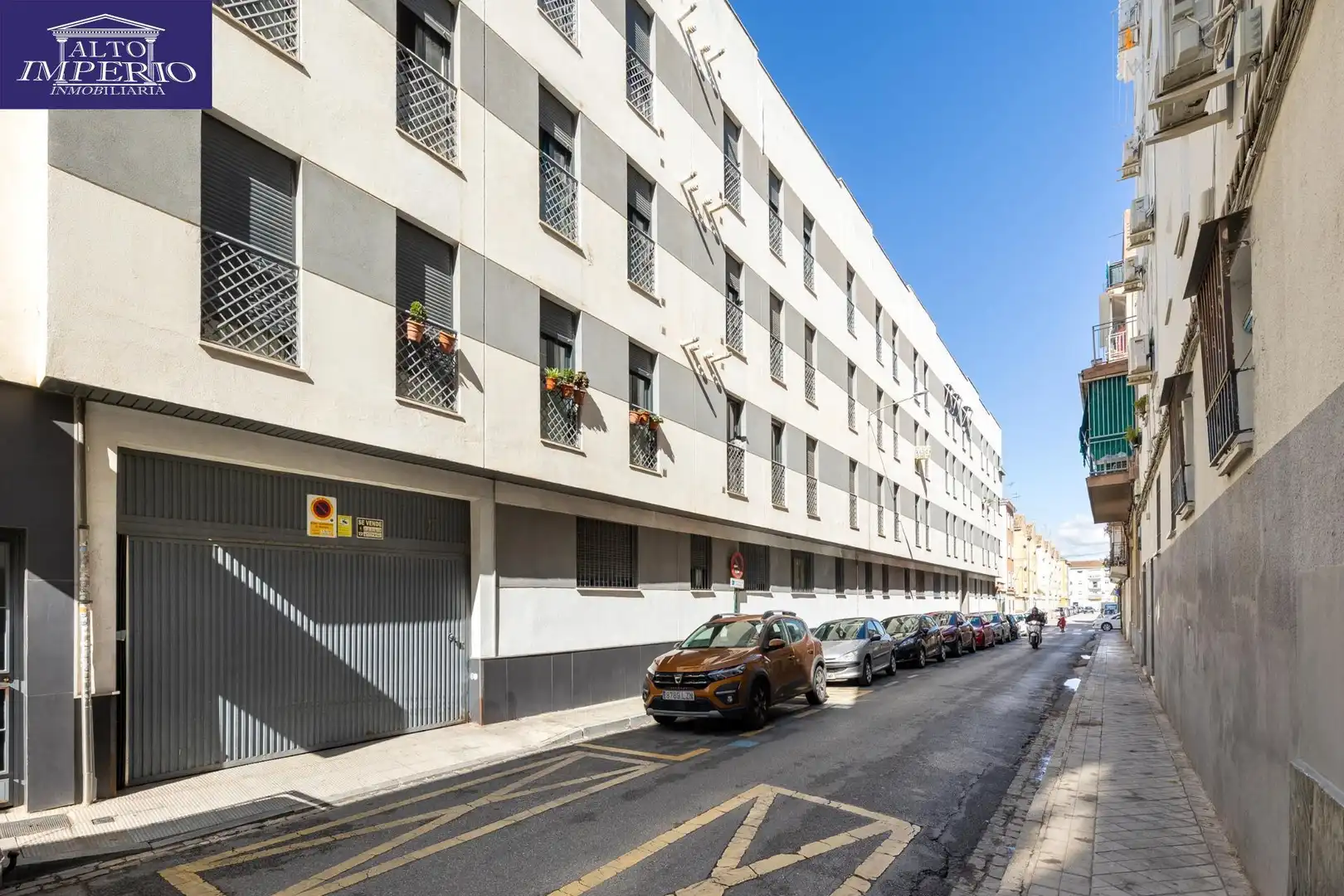 Vista exterior de Piso en venta en Granada con Aire acondicionado, Calefacción y Trastero