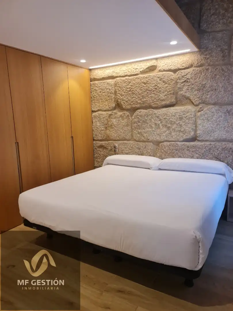 Bedroom of Flat for rent in Vigo   with Air Conditioner, Heating and Furnished