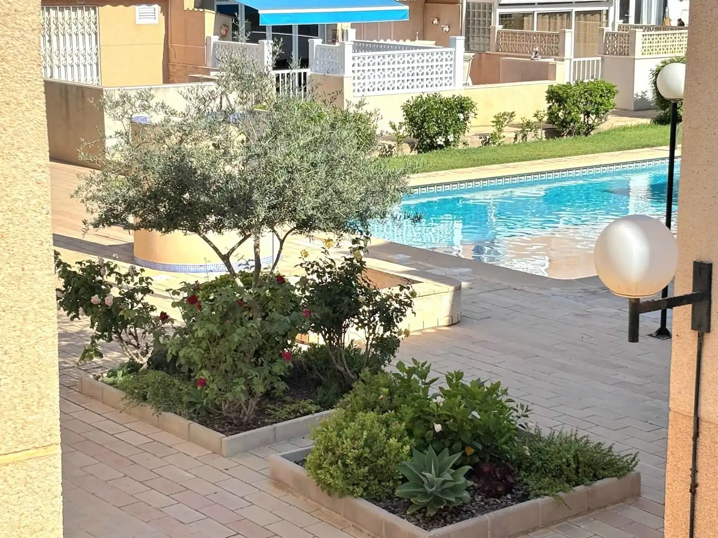 Terraced house with pool for sale in Playa de los Locos, imagen 3
