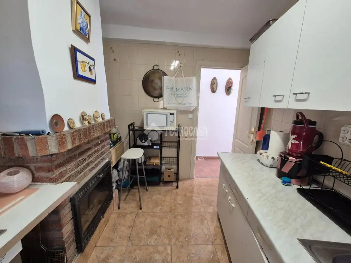 Küche von Einfamilien-Reihenhaus zum Verkauf in Cendejas de la Torre mit Heizung und Terrasse