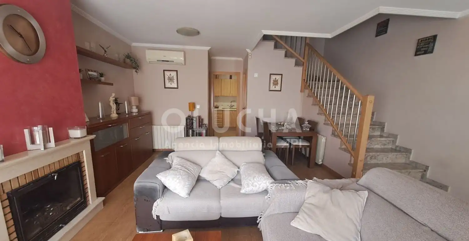 Sala d'estar de Casa o xalet en venda en Onda amb Terrassa